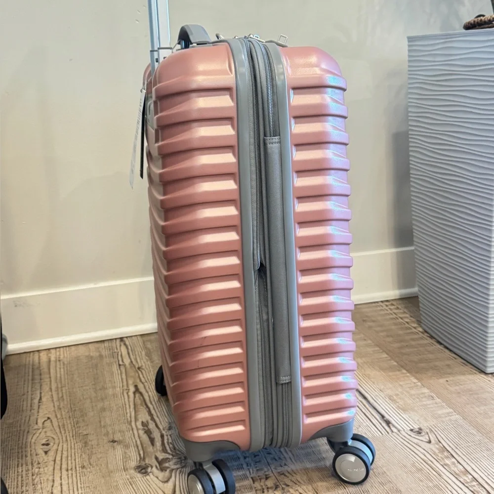 Samsonite robust construction
