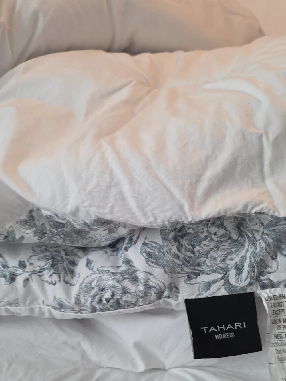 Tahari home white