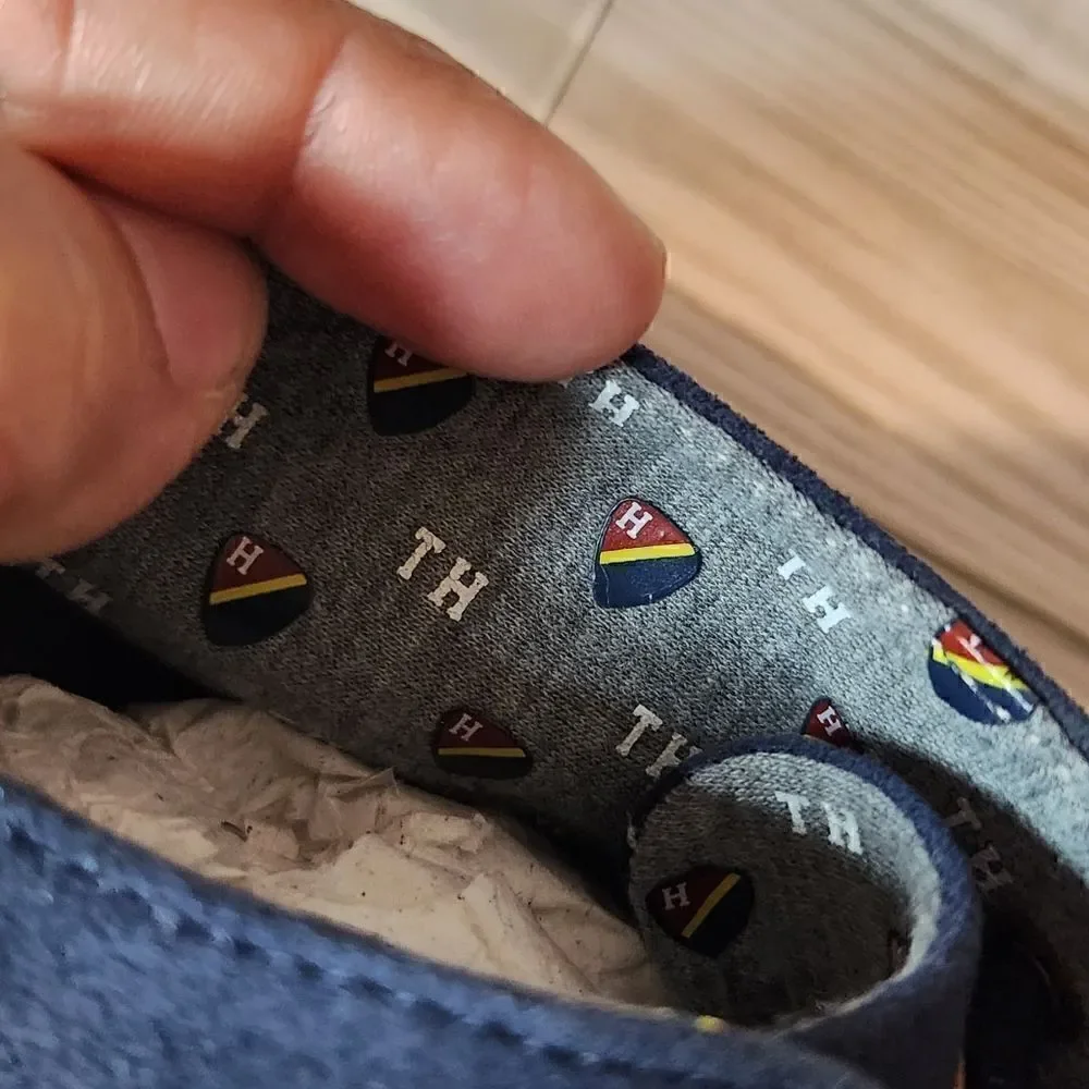 Tommy Hilfiger Navy Bramson Chukka Boot Boy Size 3