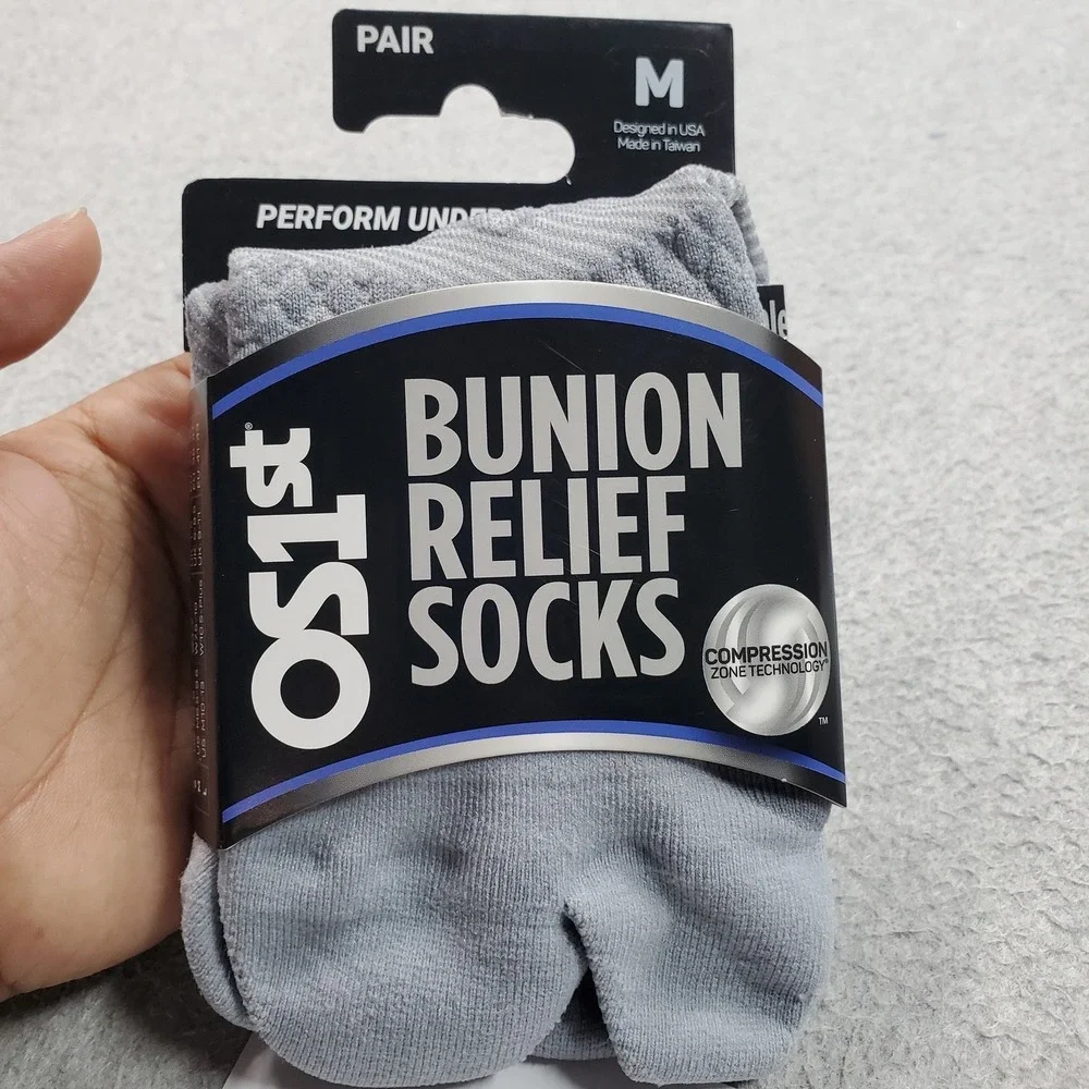 Os1st Men Socks Medium Gray Bunion Relief Split Toe 1 pair NWT