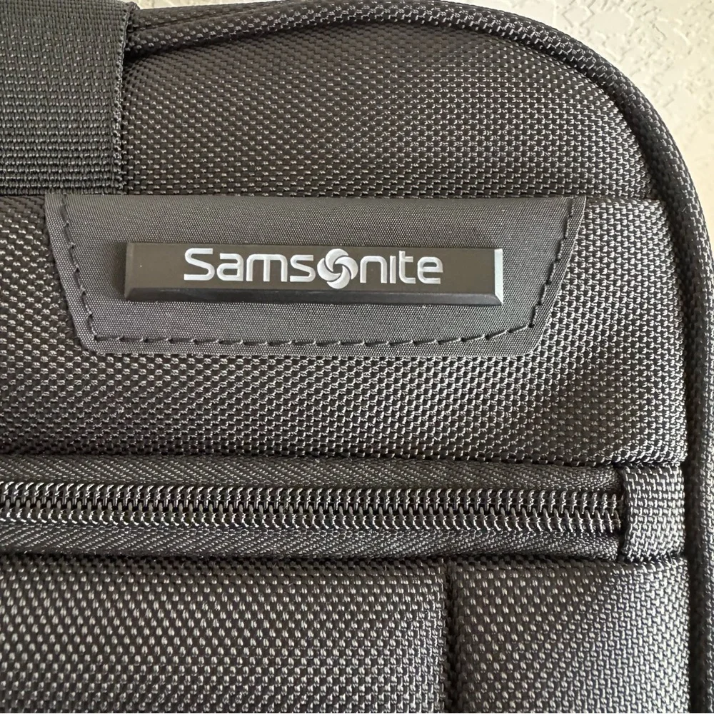 Samsonite laptop briefcase