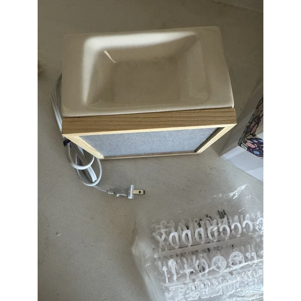 Scentsy Wax Warmer Letterboard / Message Board with Letters and Box