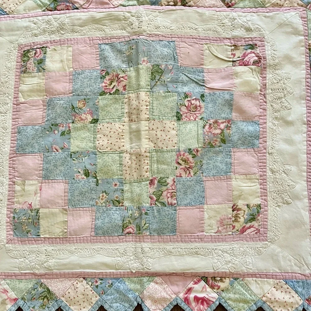 Patchwork Floral Pillowcase 19/25 inches