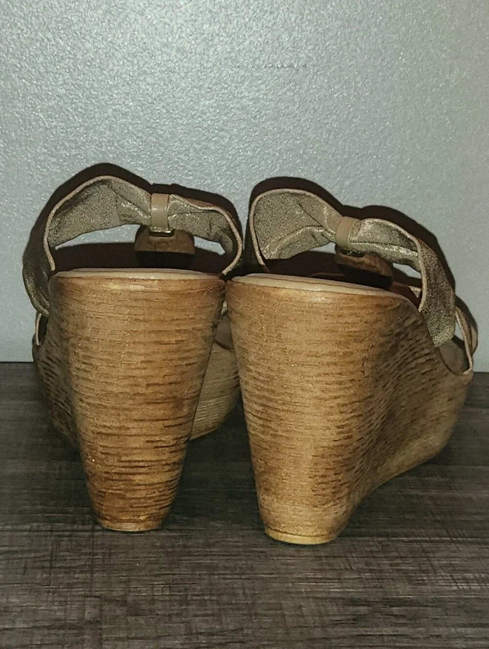 Italian Shoemakers stylish beige