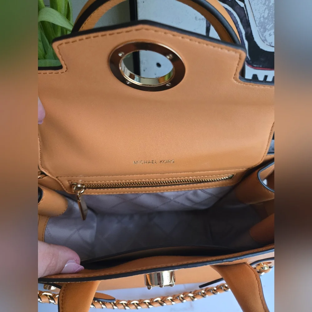 Michael Kors this mk