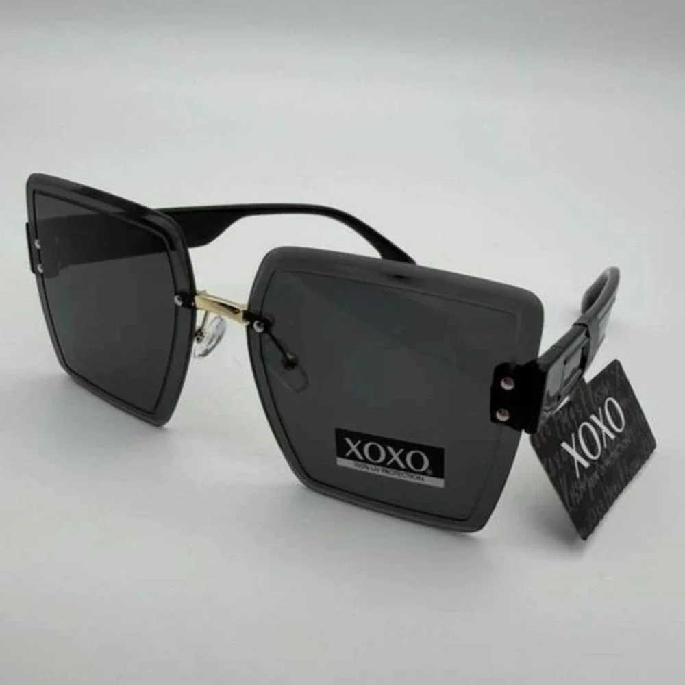 XOXO oversized square
