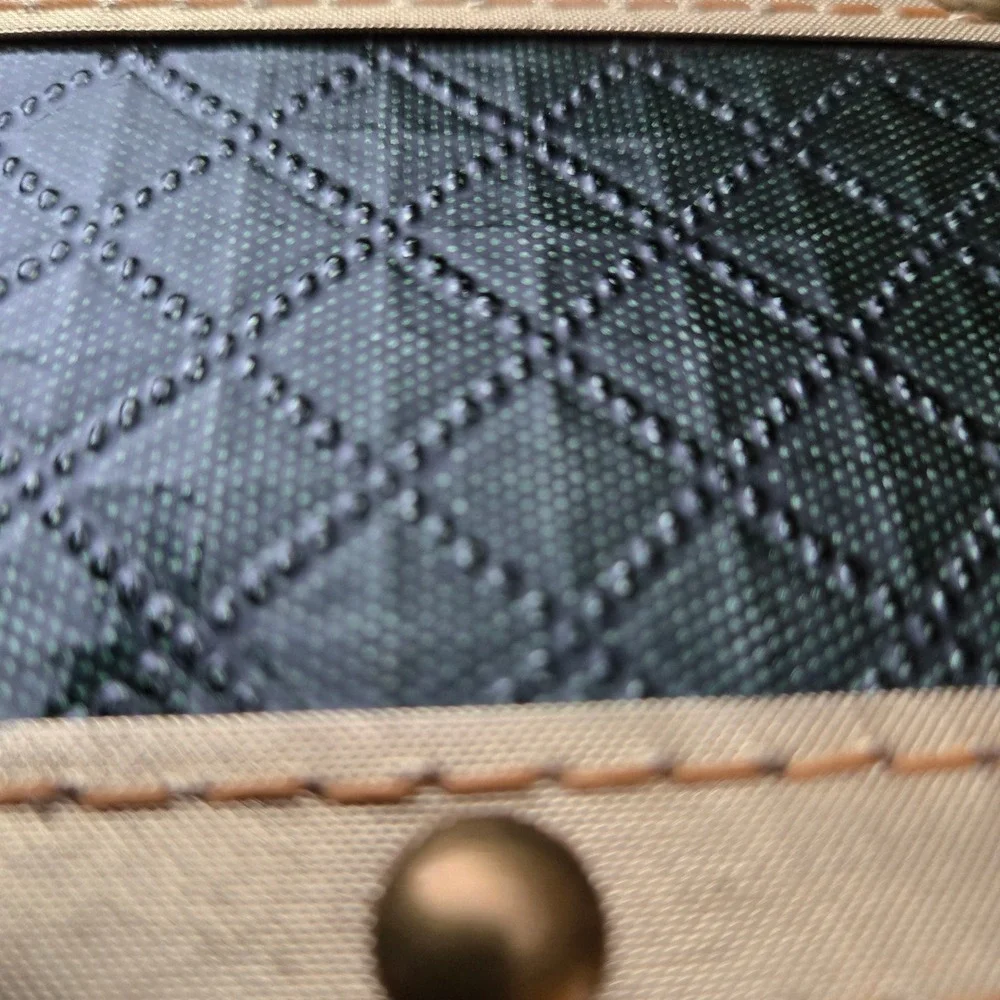 N/A decorative trunk