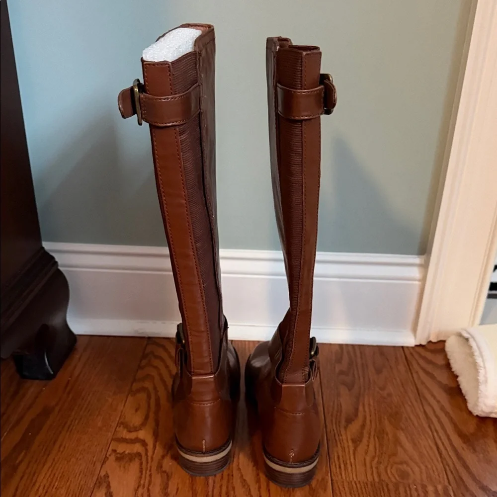 Women's Tall Riding Boots in Brown