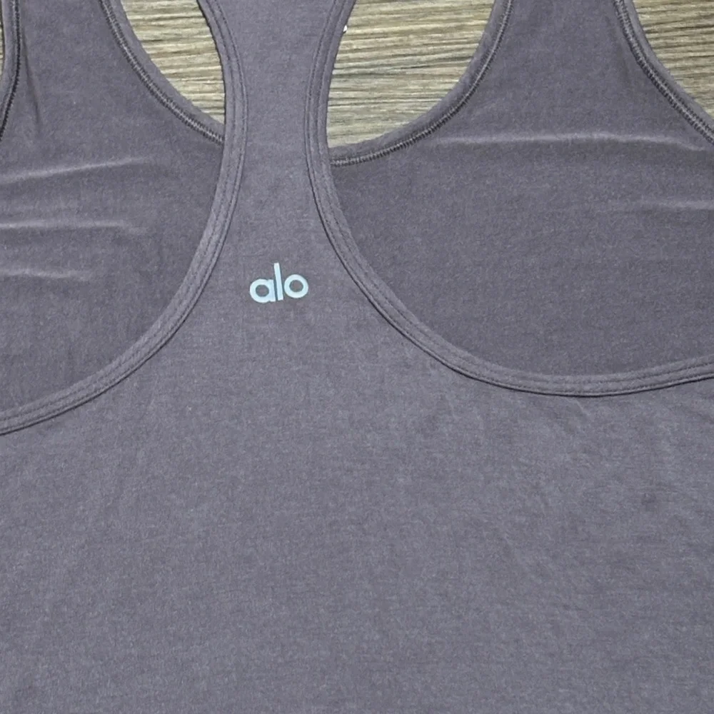 ALO Yoga stylish tank