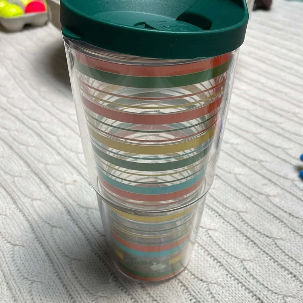 Tervis Fiesta collaboration 24oz tumbler with green lid. Coffee mug Hot/cold.