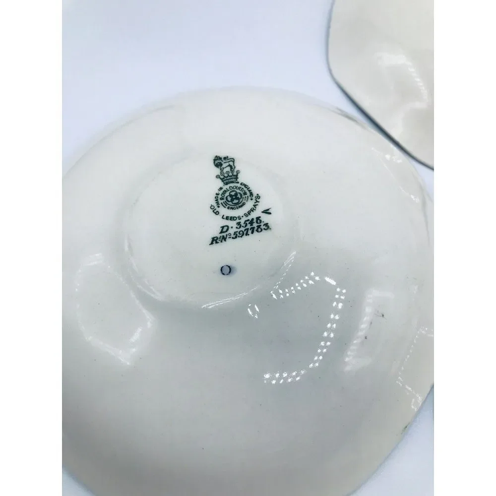 Royal Doulton Old Leeds Sprays D3548‎ 3Cups & 3 Saucers England 1920s