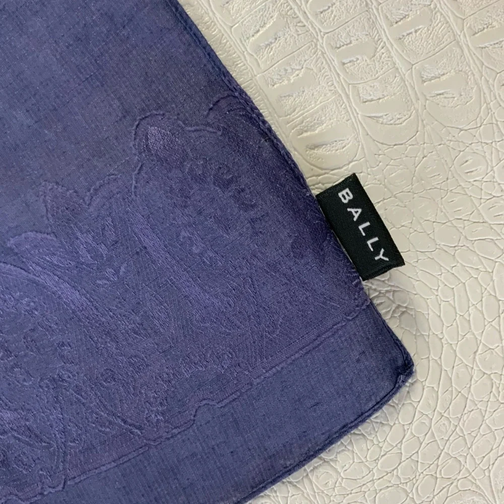 Bally rich blue