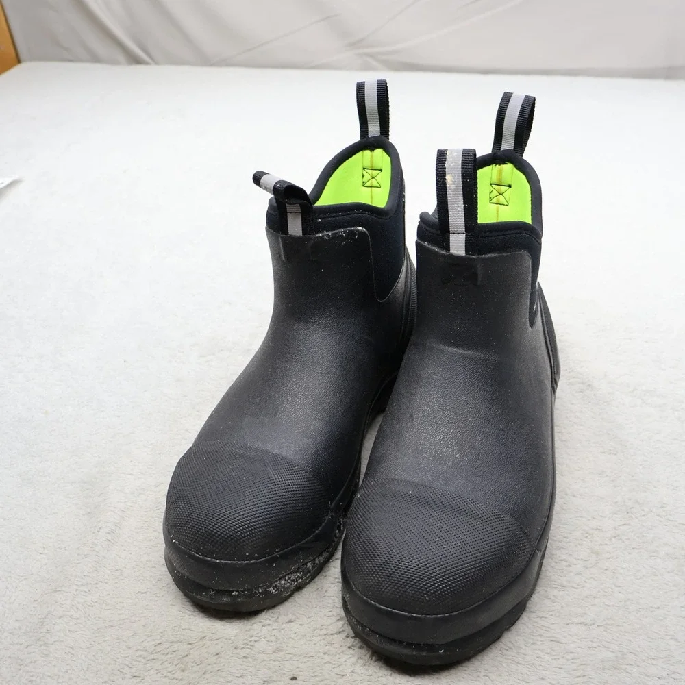 Muck Boots few blemish