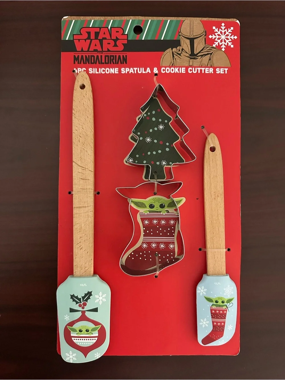 Star Wars The Mandalorian 4 Pc Silicone Spatula and Cookie Cutter Set