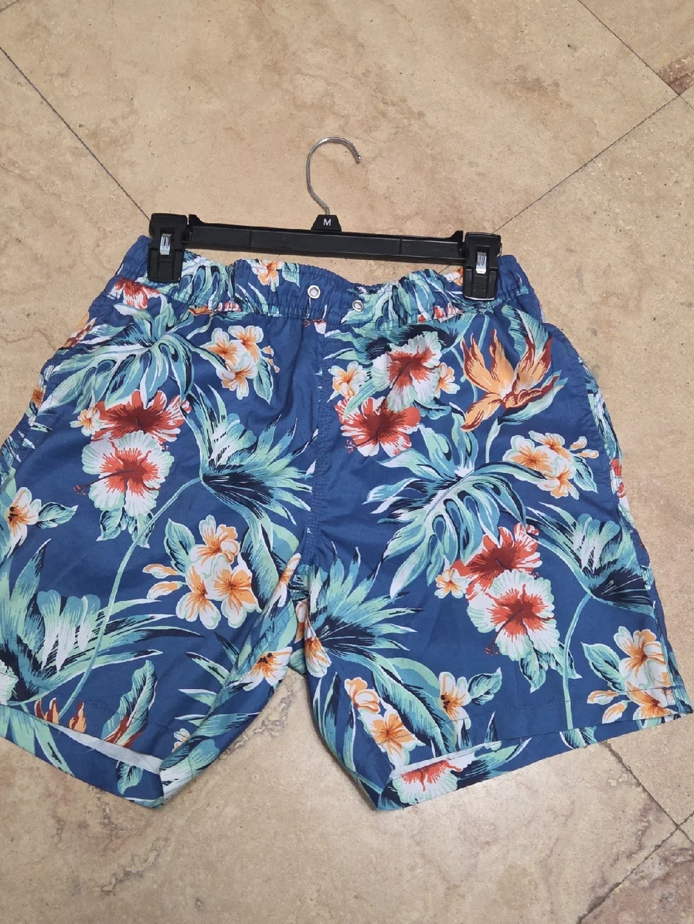 Men's Navy Tropical Floral Swim Board Shorts Blue Wave Size Small.