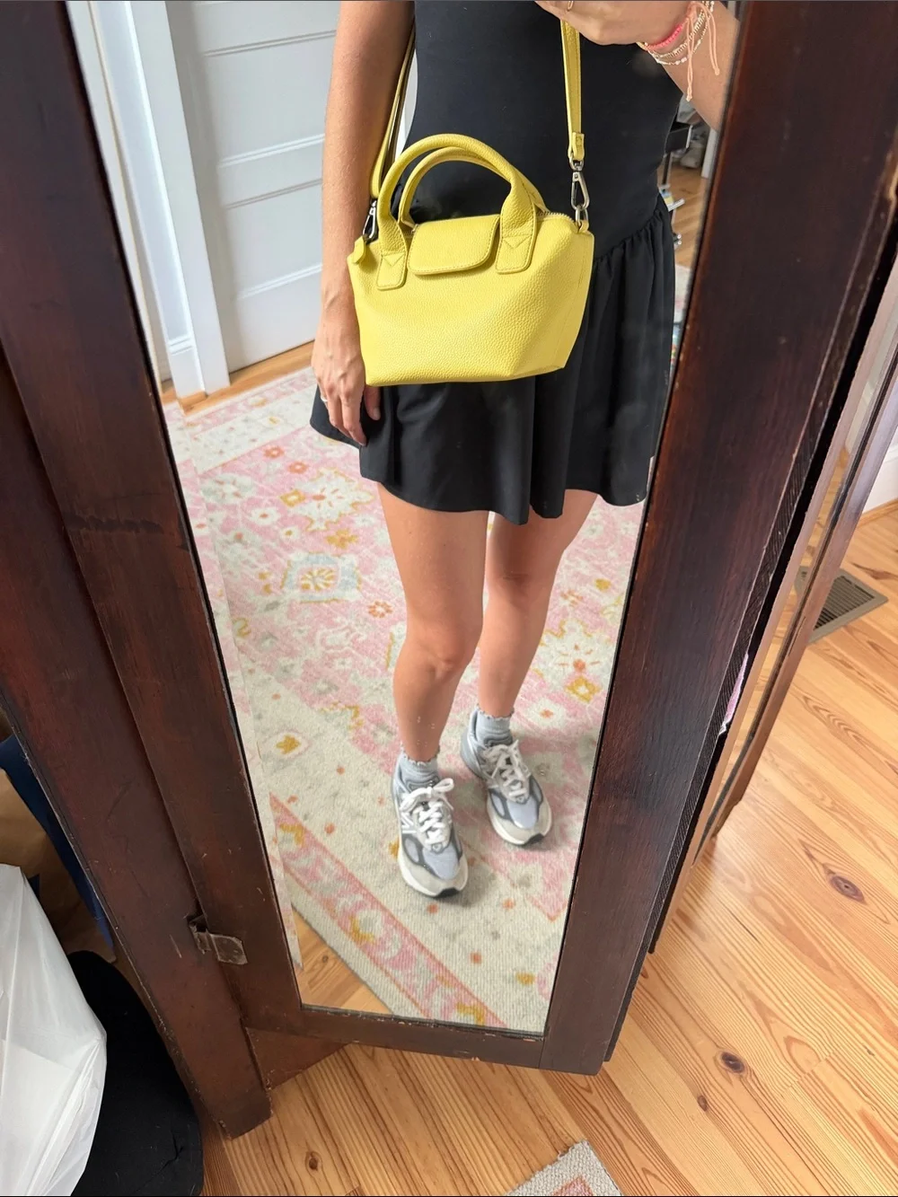 N/A stylish yellow
