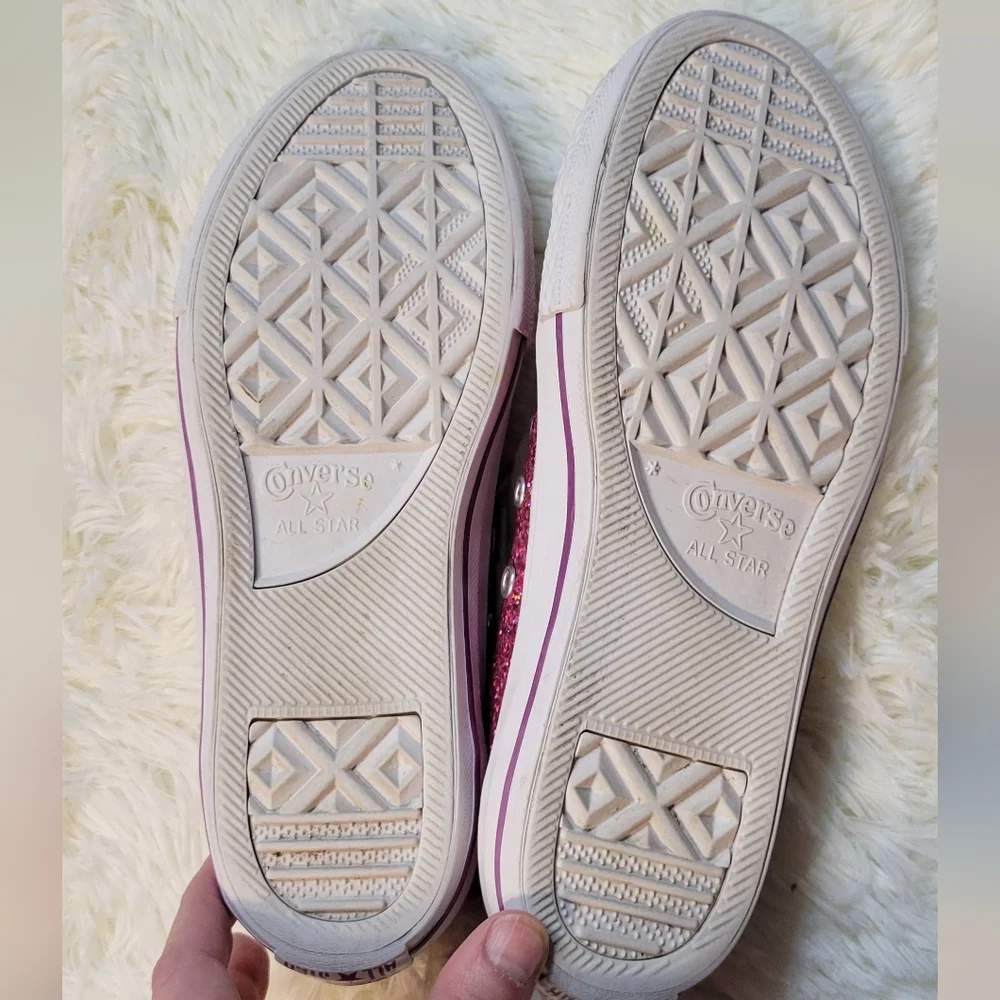 Converse worn few