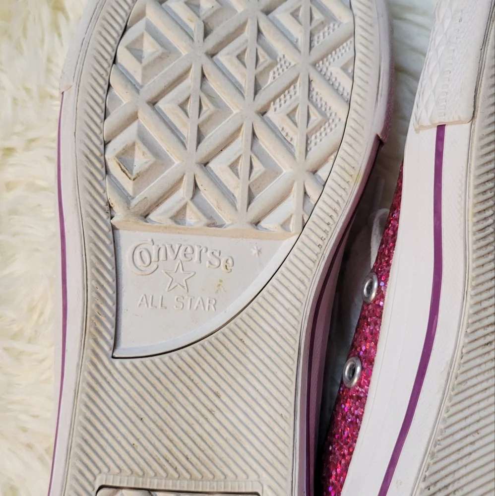 Converse worn few