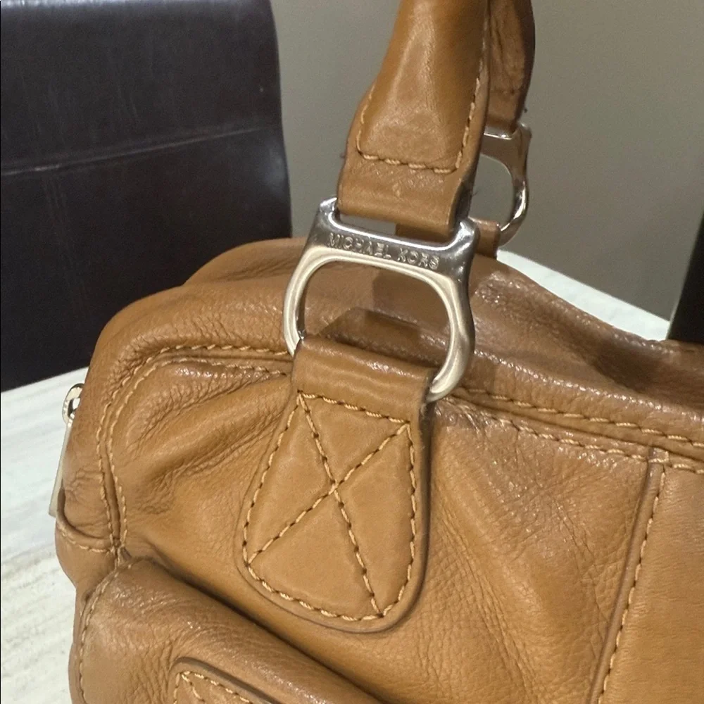 Michael Kors elegant brown