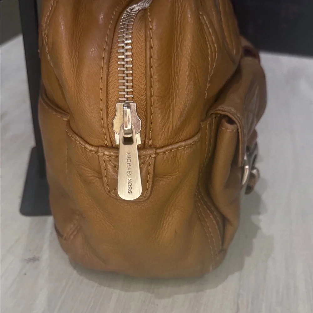 Michael Kors elegant brown