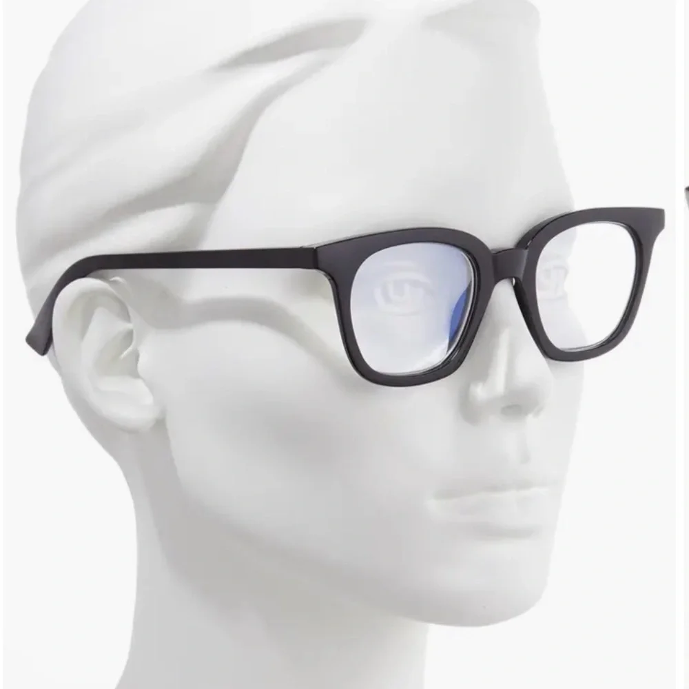 the book club trendy black