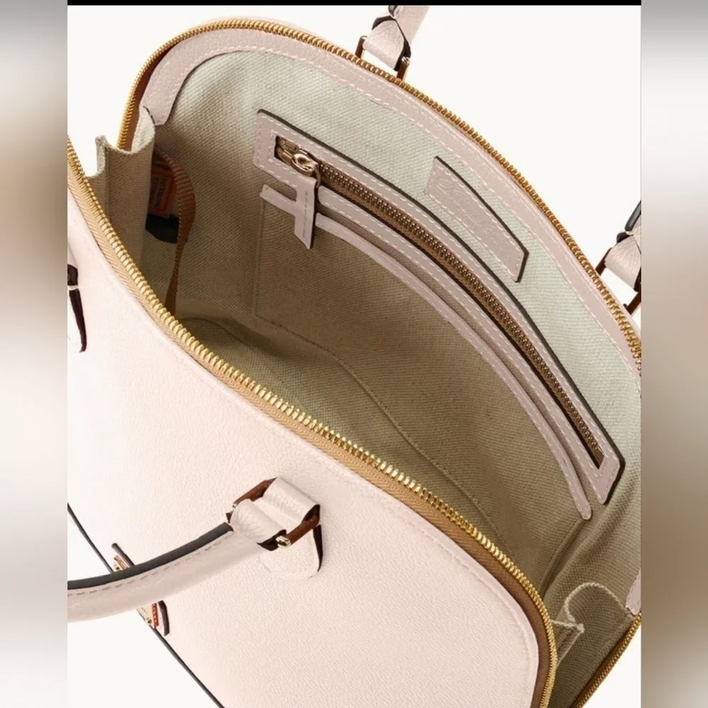 Dooney & Bourke nwt dooney