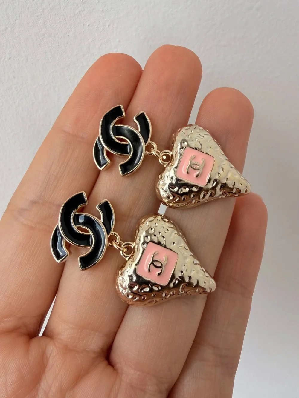 CHANEL elegant drop