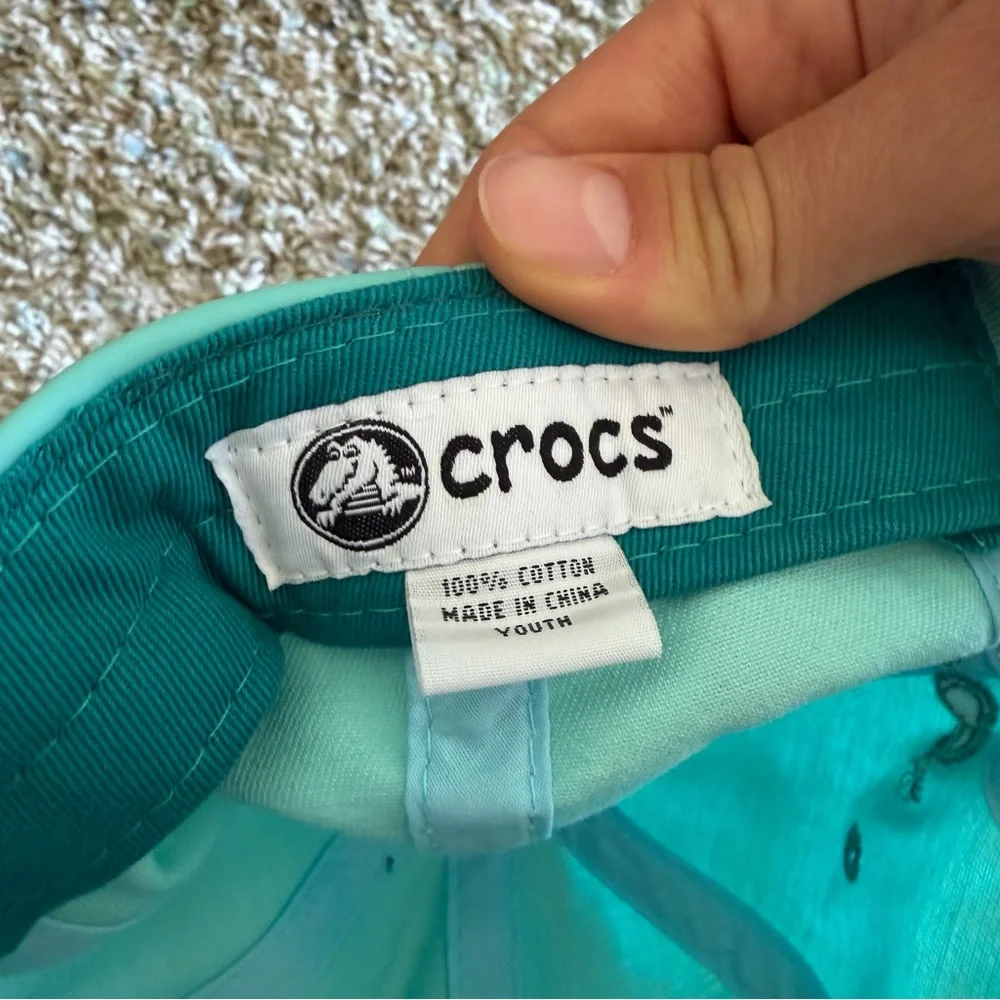 NWT CROCS Cap Hat With Logo Sea Foam Youth Size