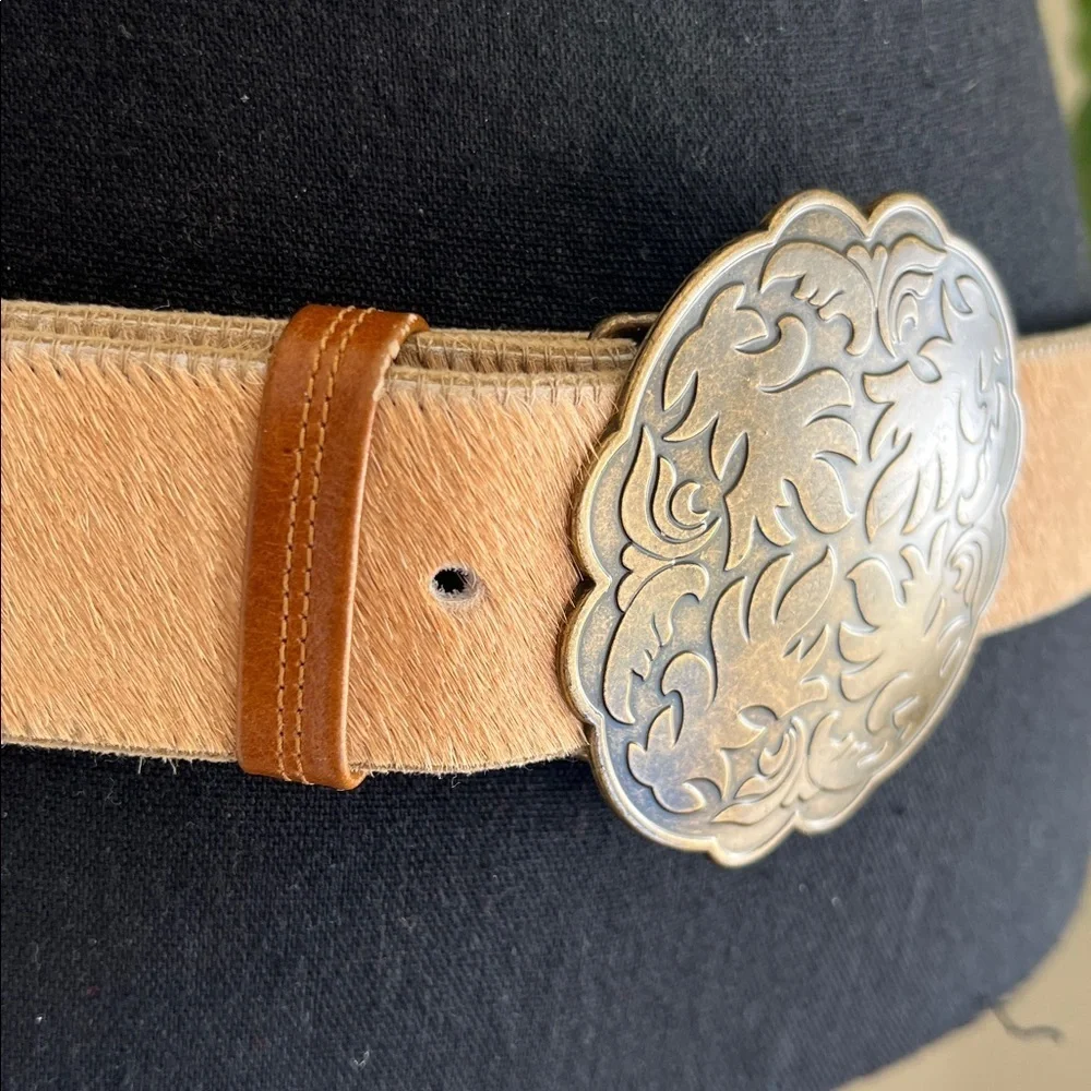 ESCADA ELITE ACCESSORIES Women’s Large Ornate Brass Tone Buckle Cowhide Belt L