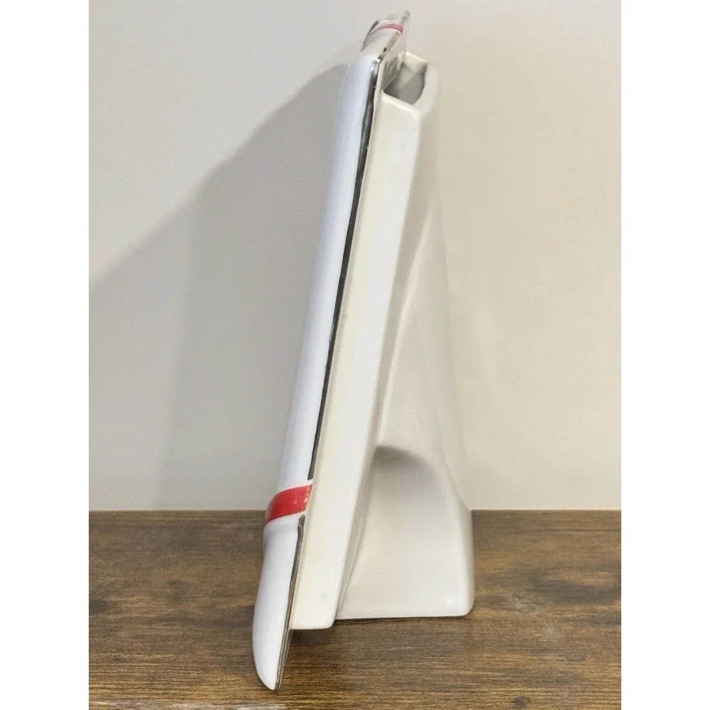 Unbranded festive charming
