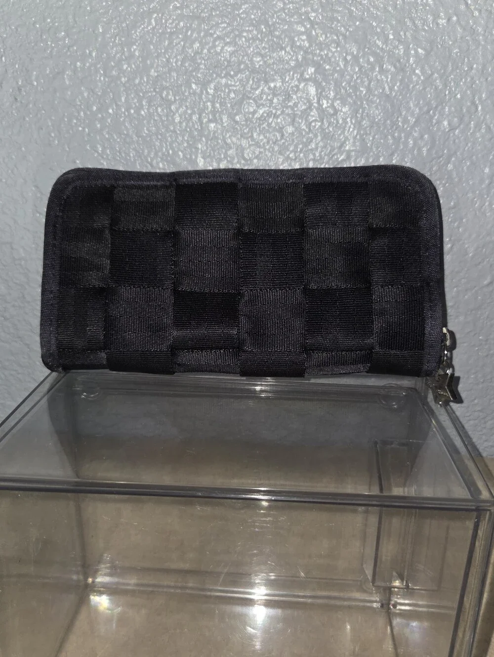 Harveys Vintage Original Seatbelt Bag Black Wallet Clutch