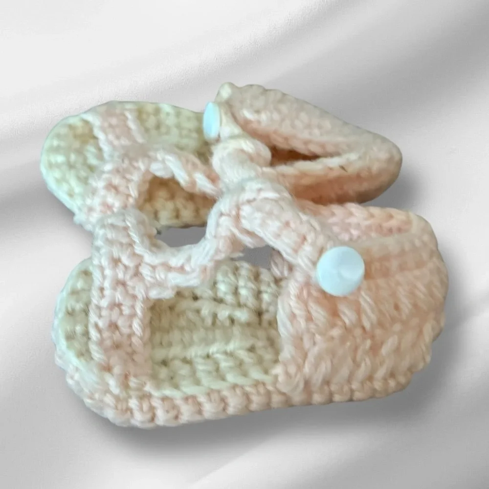 Vintage Hand Crocheted Pink‎ Baby Shoes