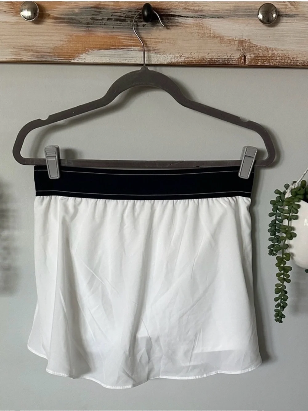 ALO Yoga lightweight athletic