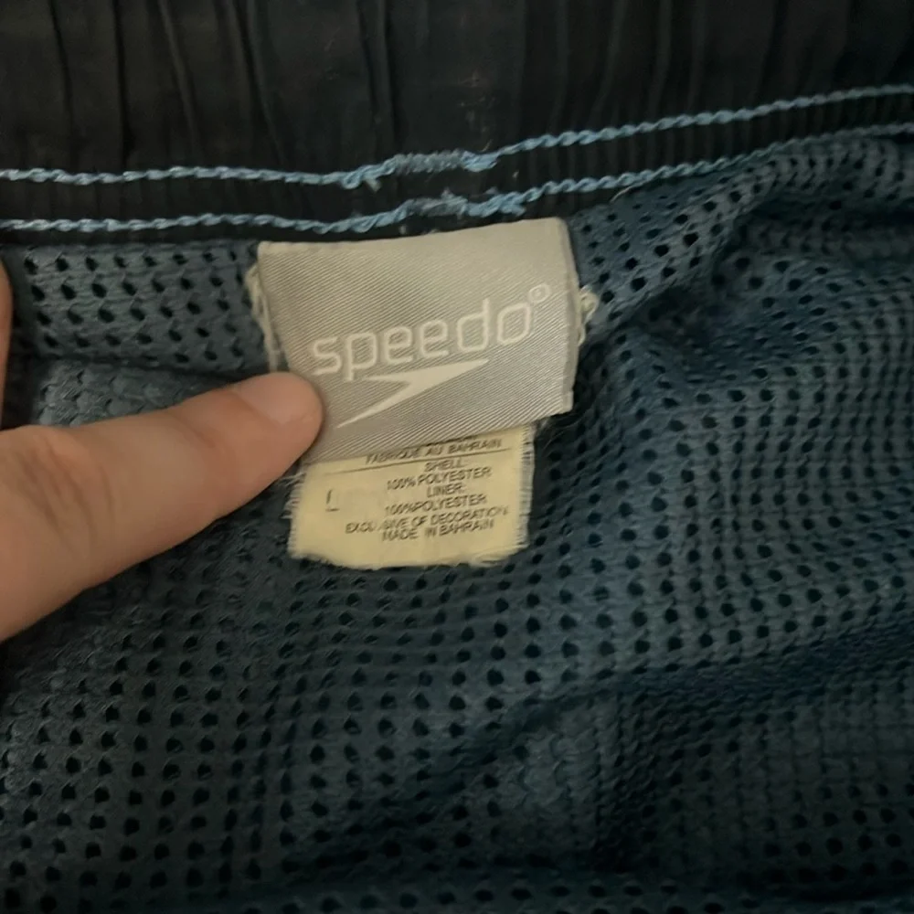 Speedo size large