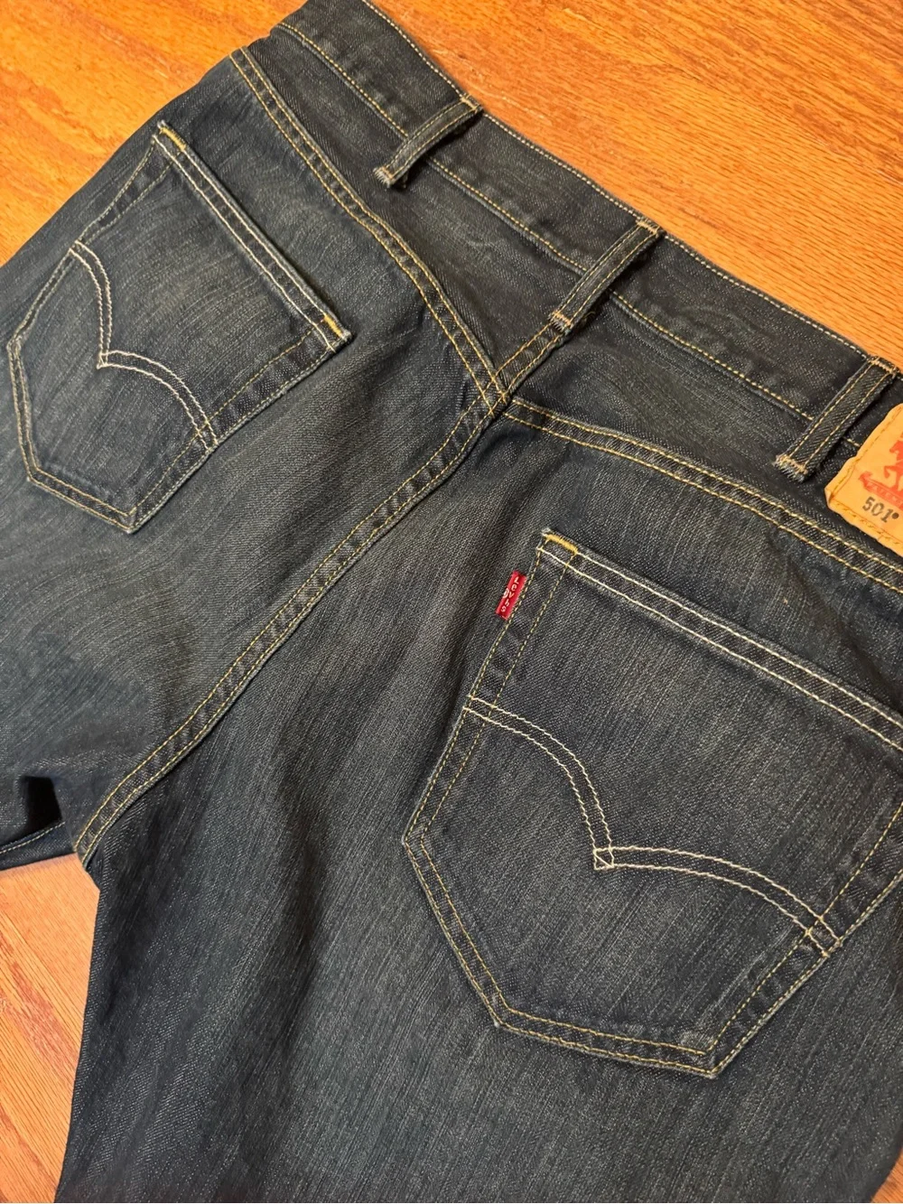 Levis 501 straight