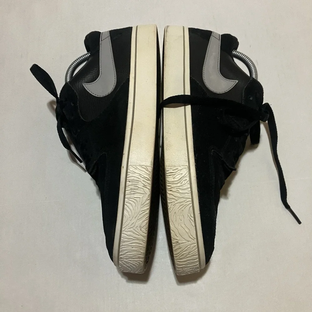 Nike pre owned