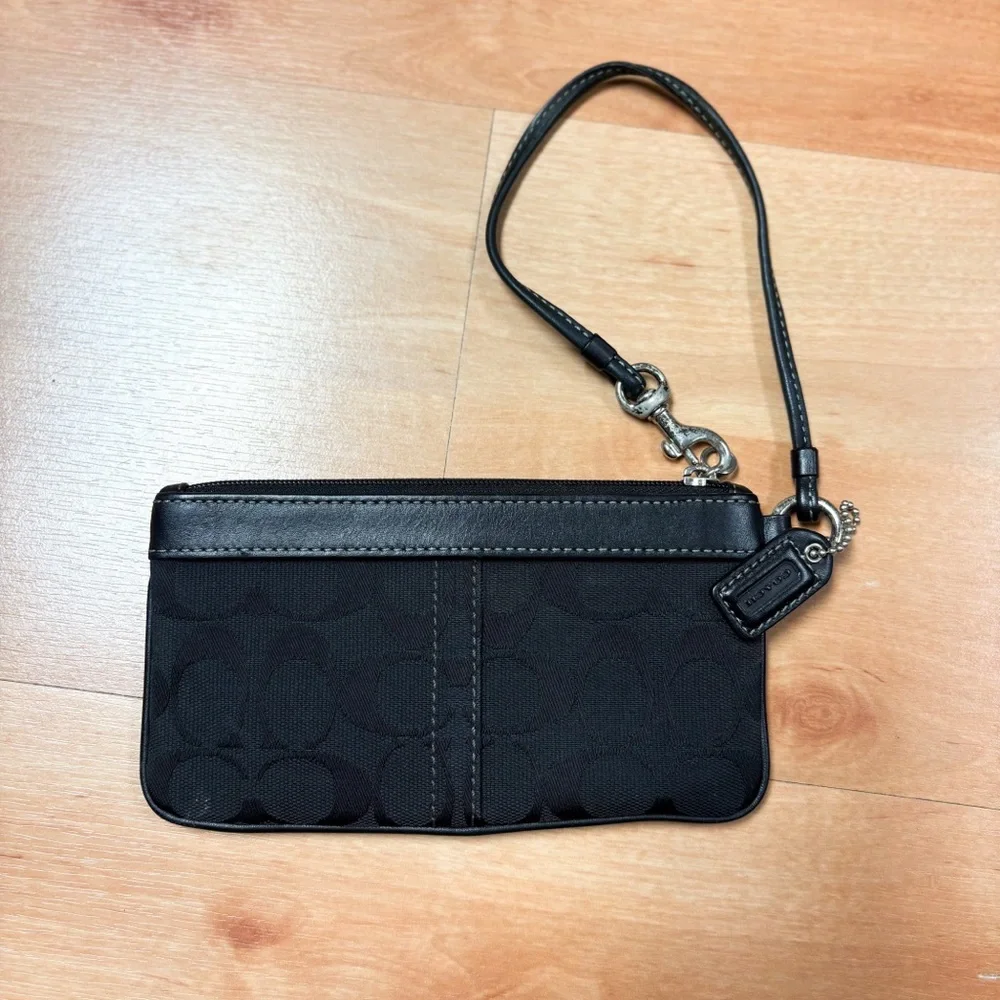 Coach beautiful black
