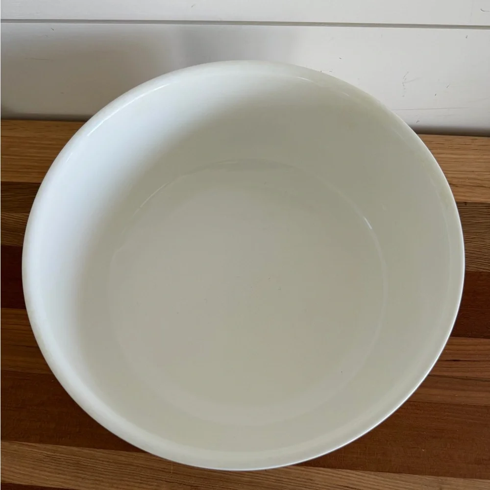 Villeroy & Boch measures 25”