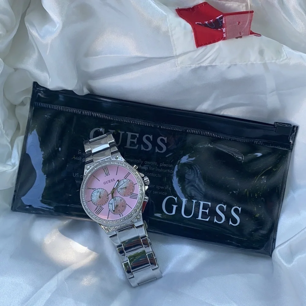 Guess new tag