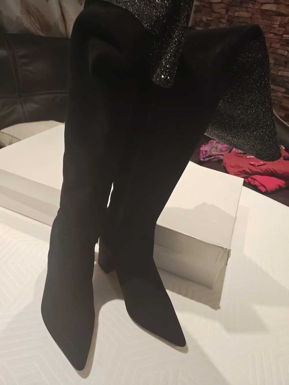 Laura Ferri chic black