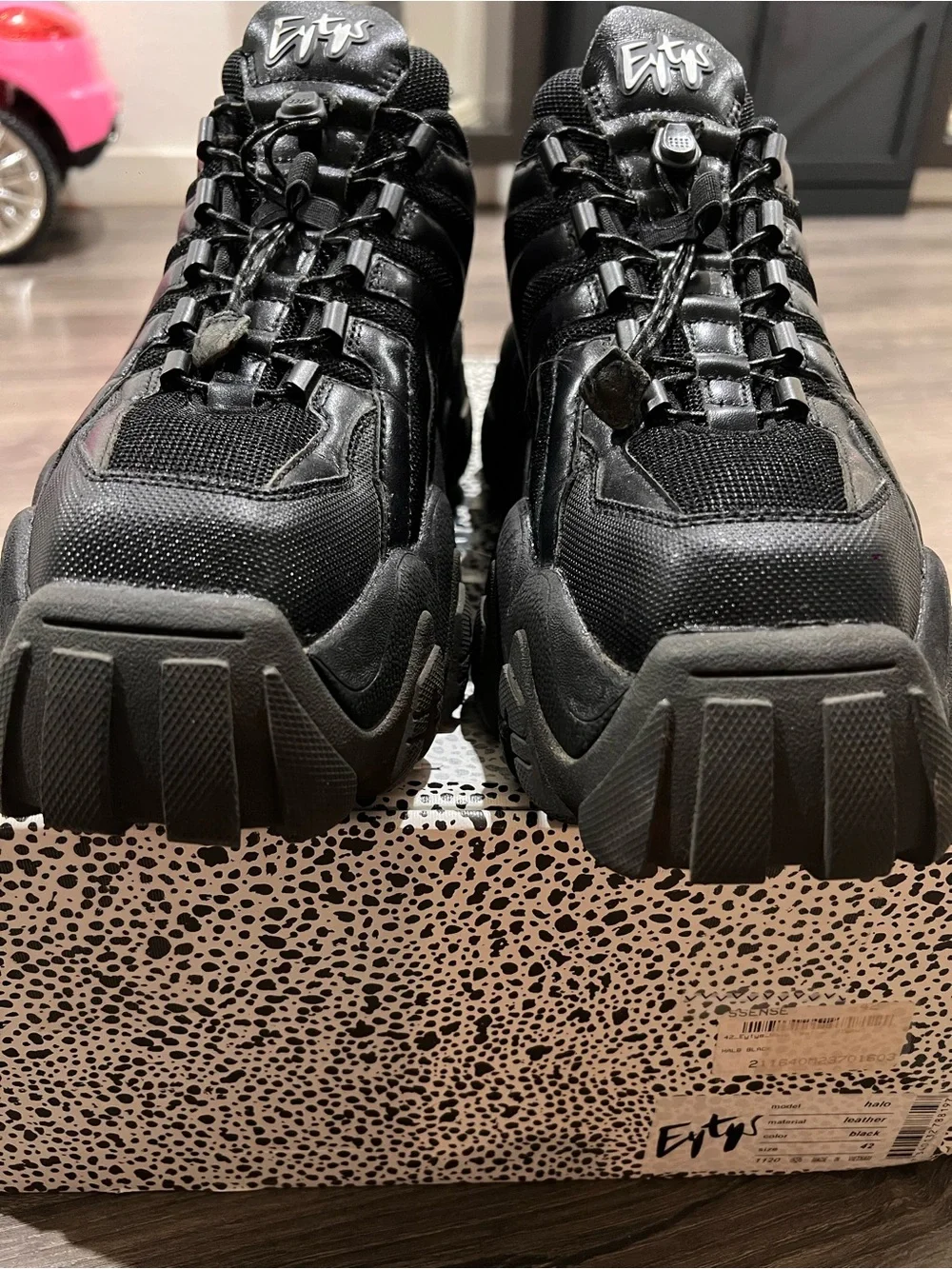 Eytys size fits