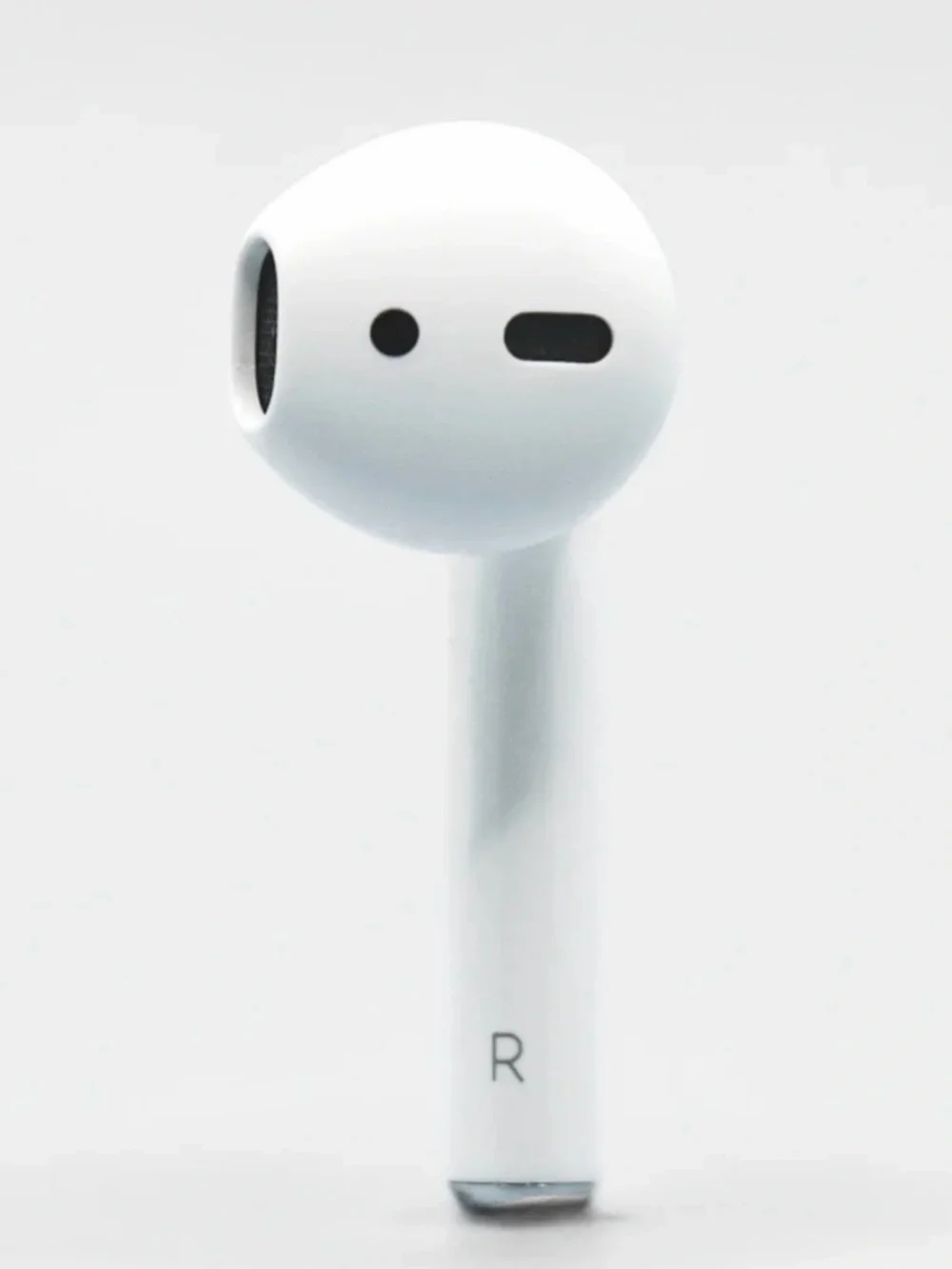 Apple AirPods (2nd Generation) Charging Case + Right AirPod (100% Working)