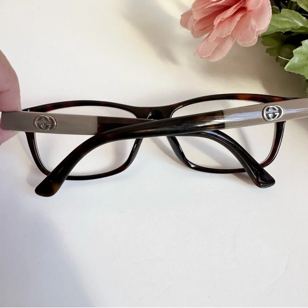 Gucci authentic havana