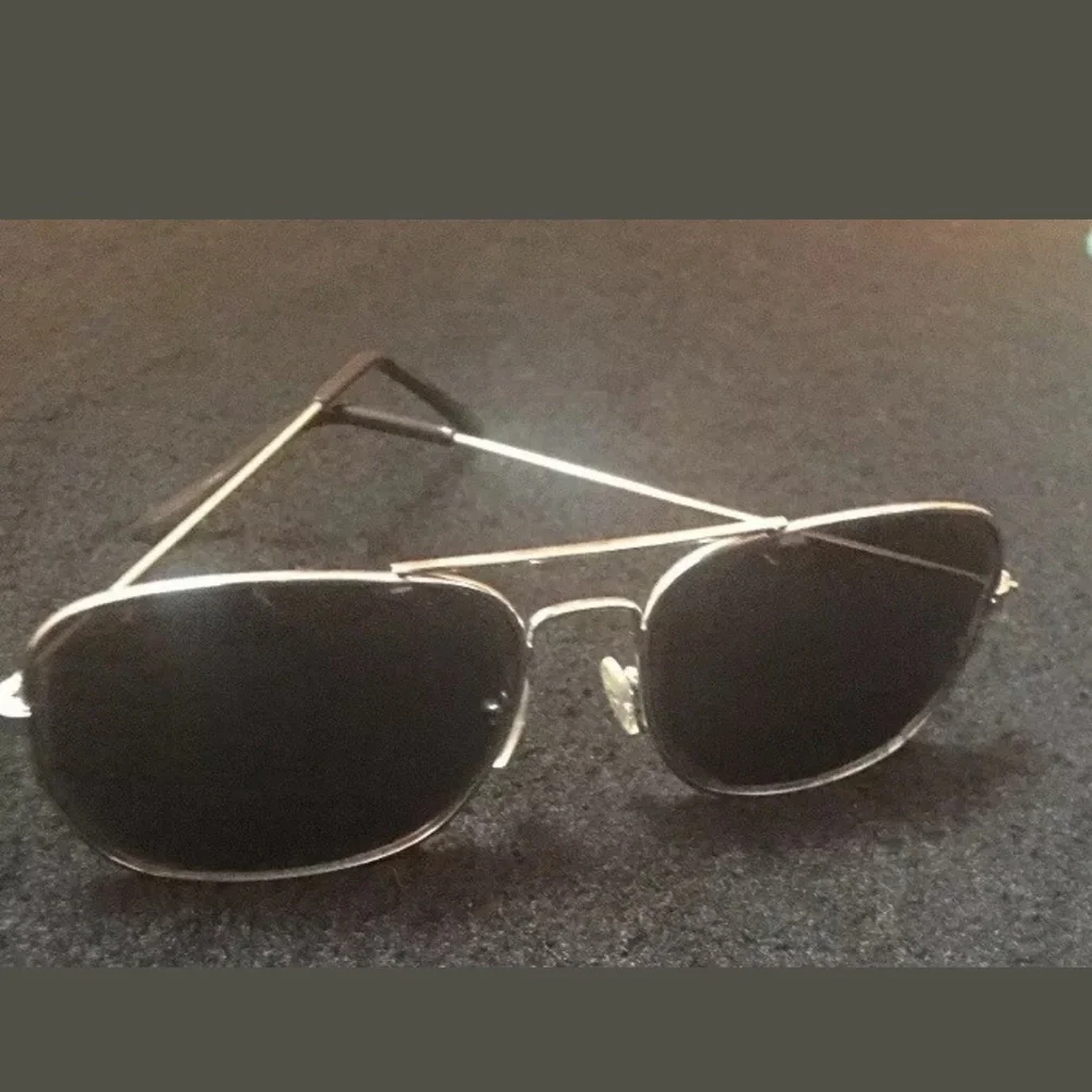 Assorted‎ Vintage sunglasses. Pick one.