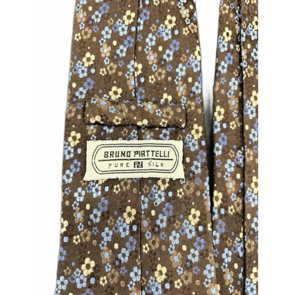 Bruno Piattelli Pure Silk Floral Tie – Brown‎ with Blue & Cream Flowers