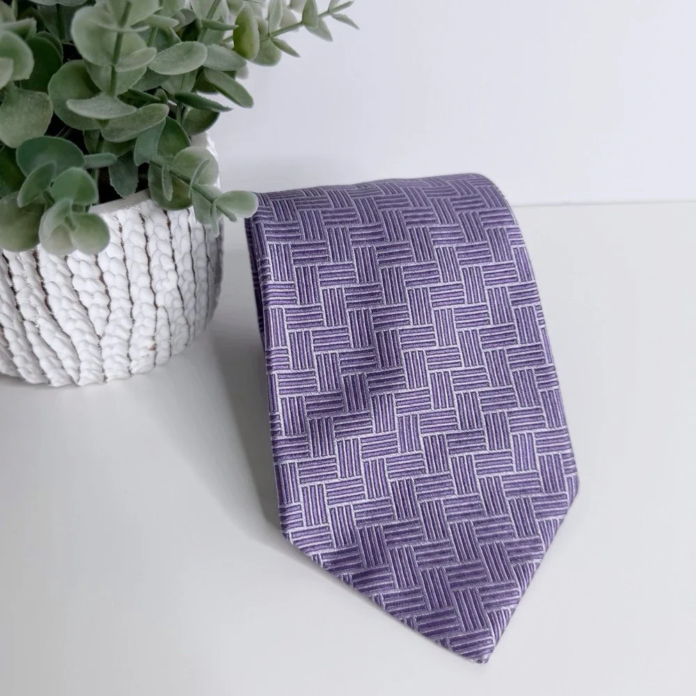 NWOT Paul‎ Fredrick Mens Silk Necktie Purple 3 3/4