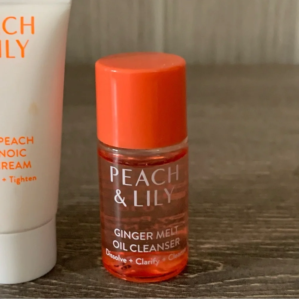 Peach & Lily