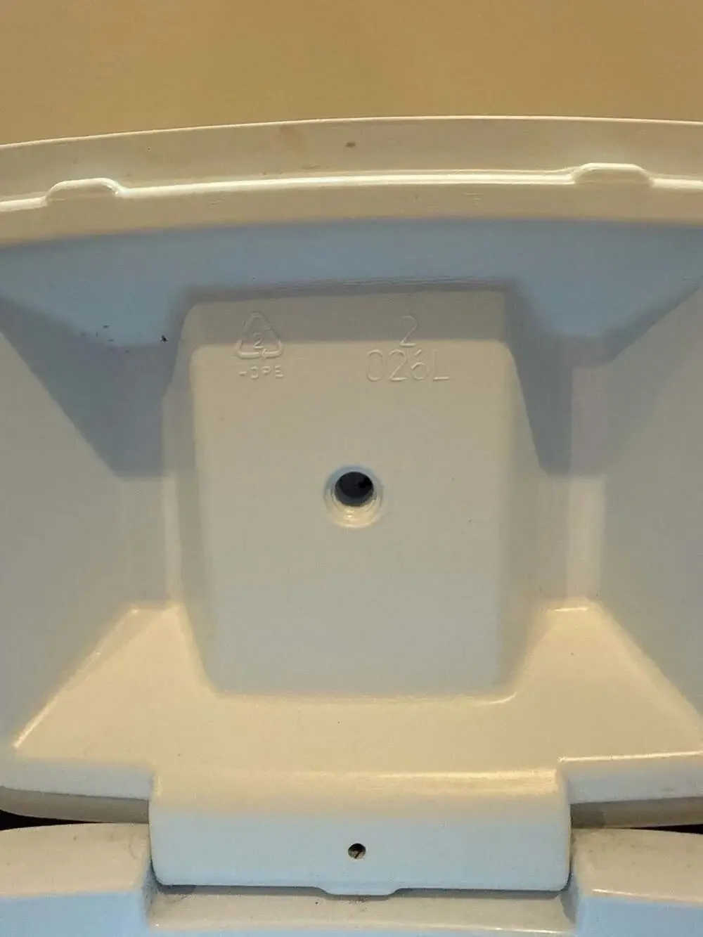 Rubbermaid reposhing this