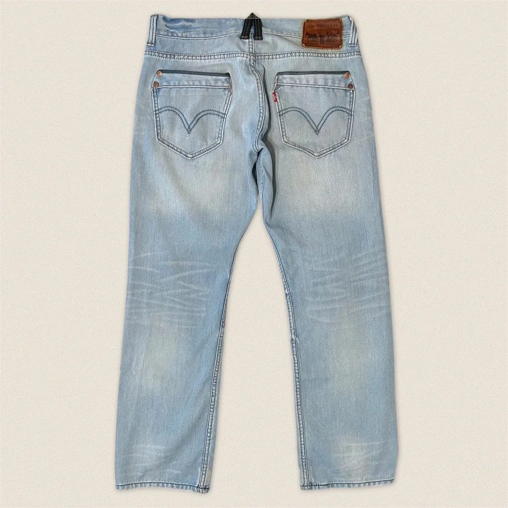 Levi's 514 Slim Straight‎ Jeans Mens 34x30 Light Blue Leather Patch