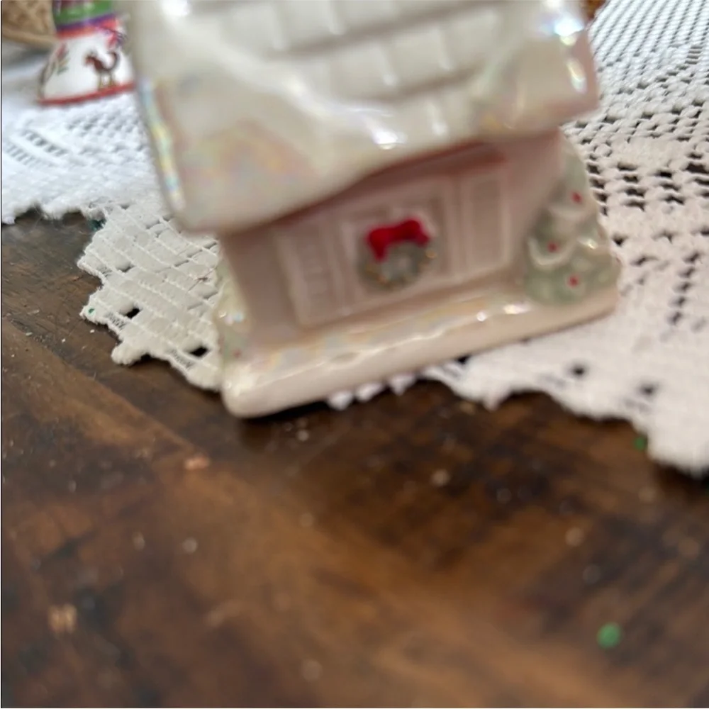 Lenox red white